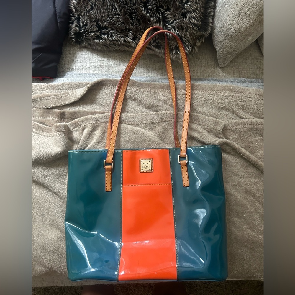 Dooney and bourke